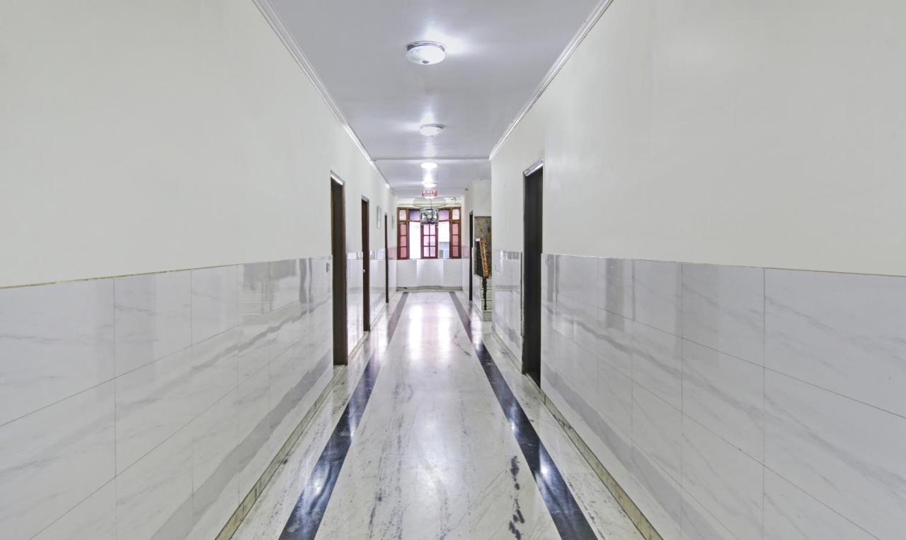 Hotel Singh Continetal Delhi  Extérieur photo