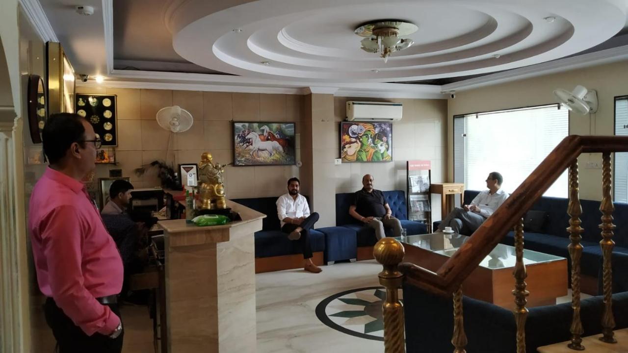 Hotel Singh Continetal Delhi  Extérieur photo