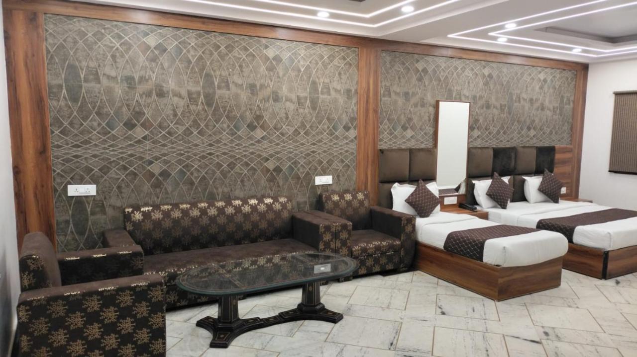 Hotel Singh Continetal Delhi  Extérieur photo