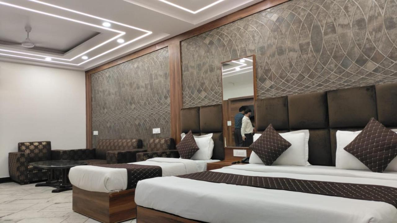 Hotel Singh Continetal Delhi  Extérieur photo
