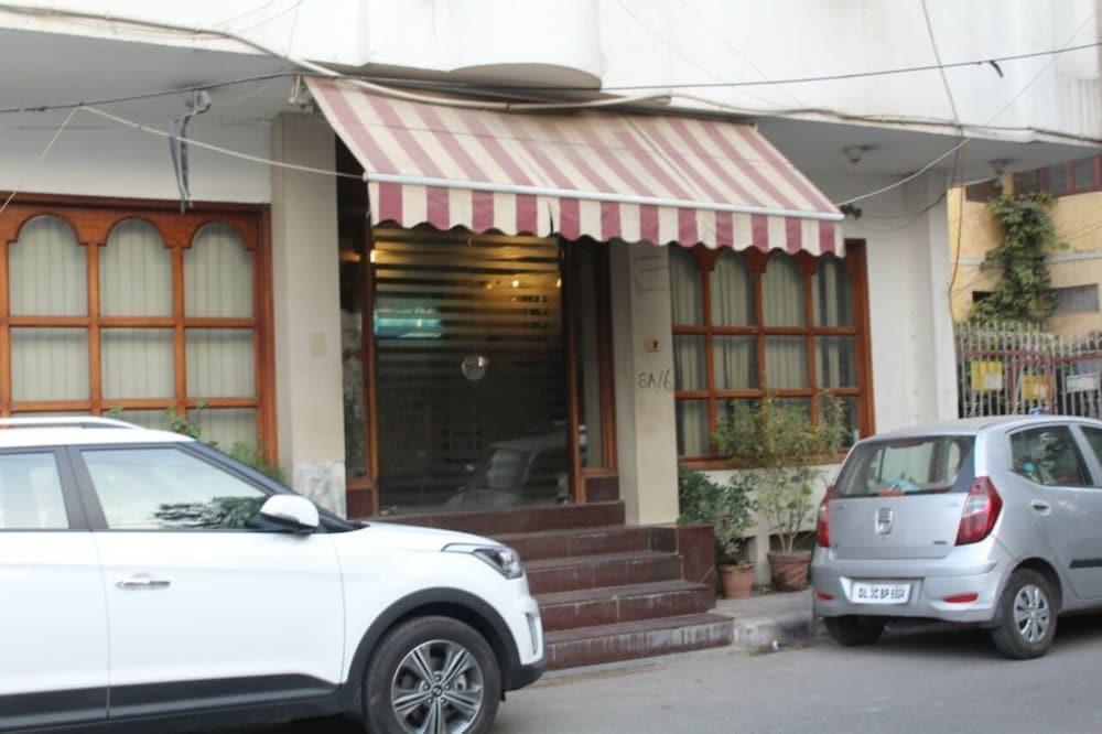 Hotel Singh Continetal Delhi  Extérieur photo