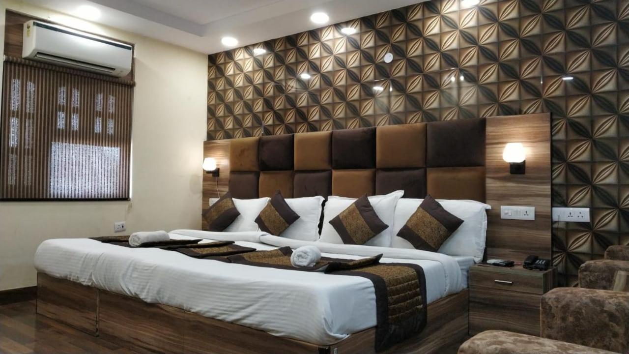 Hotel Singh Continetal Delhi  Extérieur photo